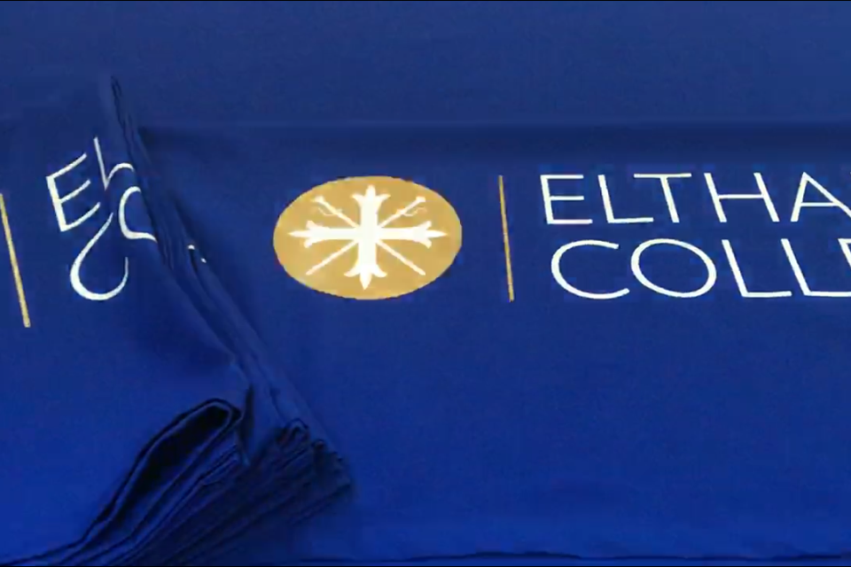 Eltham College Tablecloths with metallic printing